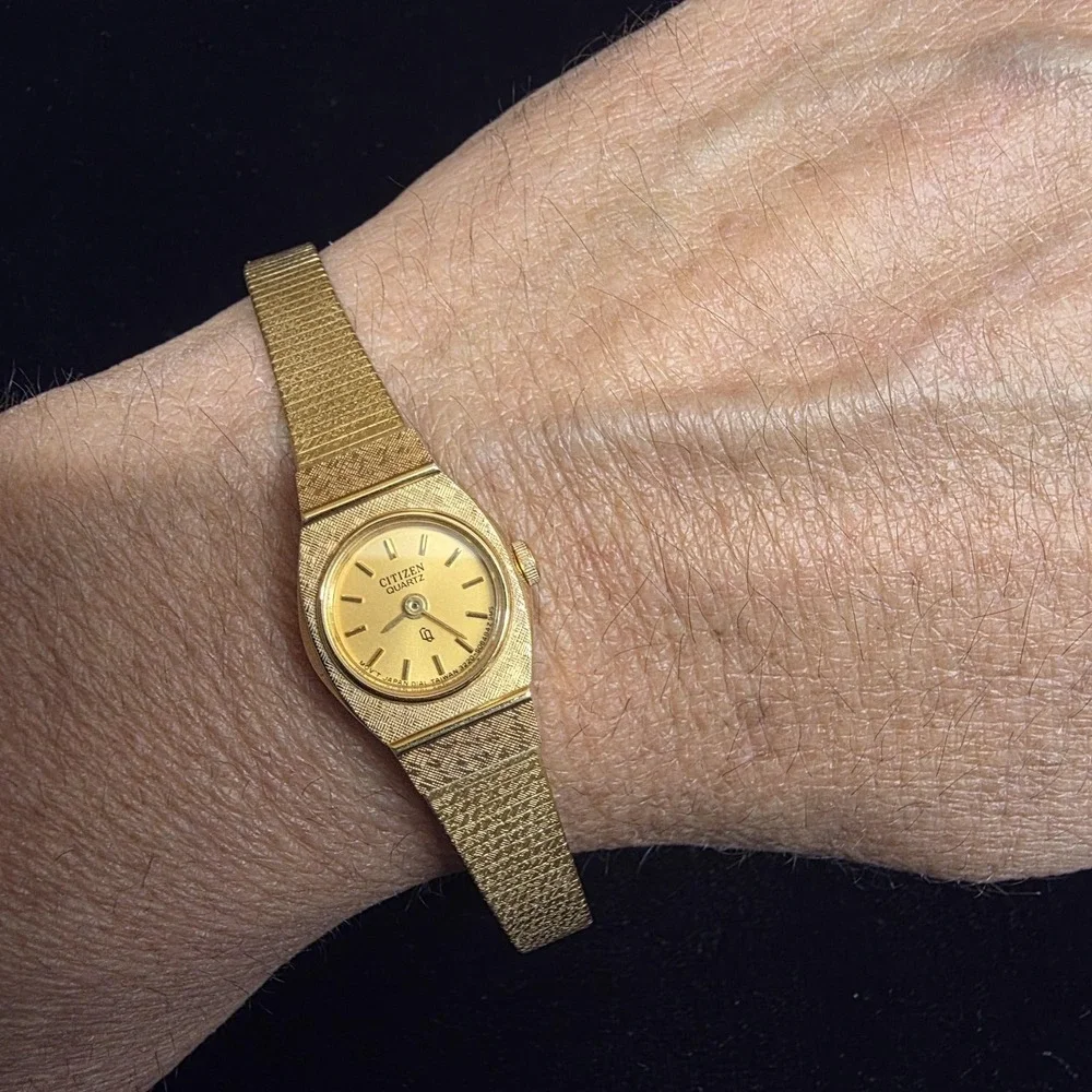 VTG Citizen Quartz Women Watch‎ Gold Tone Bracelet Japan 3220-899911 New Battery